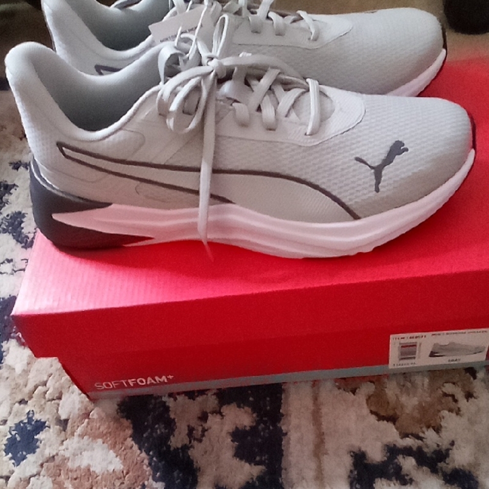 Puma White and Gray Athletic Sneakers - Picture 7 of 8
